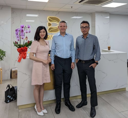 Meeting with a $300m IT distributor in Vietnam which used to be our fund’s best performer but is now going through turbulence. Until better times!
